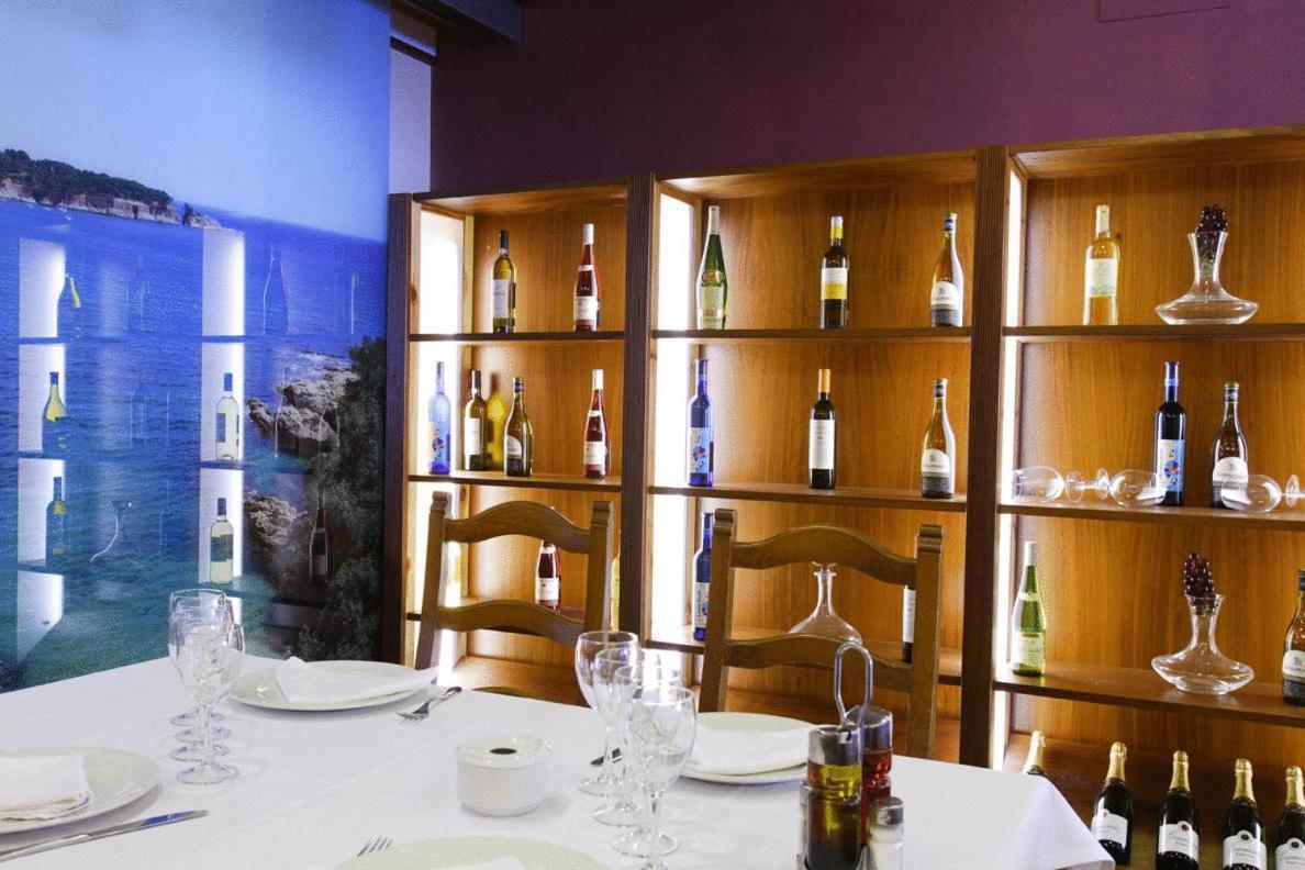Hotel Restaurant Sant Pol Sant Feliu de Guíxols Exterior photo